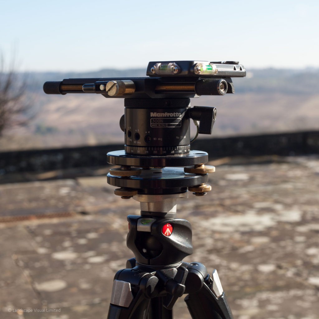 Tripod head for LVIA photography